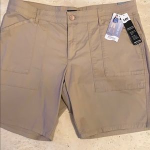Kaki Bermuda Shorts